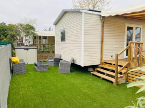 Mobil home familial neuf de 2024 pour 8 personnes